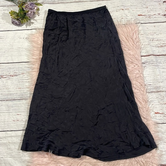 Mes Demoiselles Lima Satin Black Midi Skirt - Picture 6 of 7